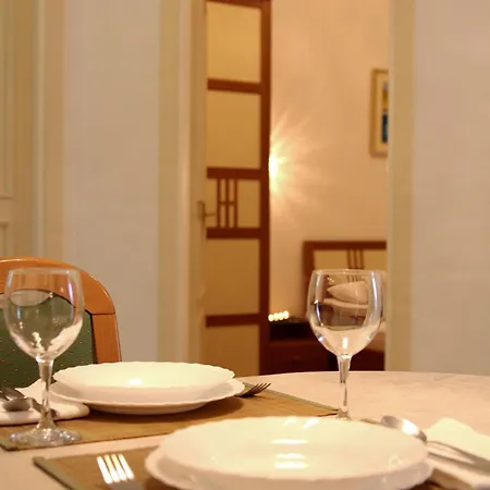 Story Apartment Bol