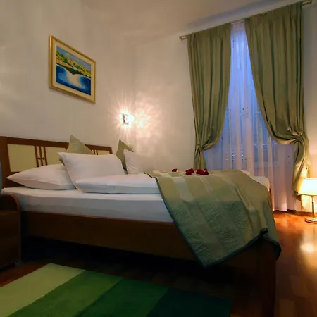 Διαμέρισμα Story *